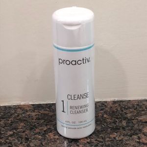 Proactiv Renewing Cleanser (4 oz)